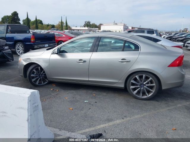 YV126MFK1F1362049 Volvo S60 T5 Premier