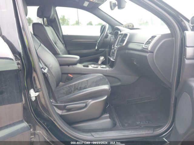 1C4RJEAG8HC952915 Jeep Grand Cherokee Altitude 4x2