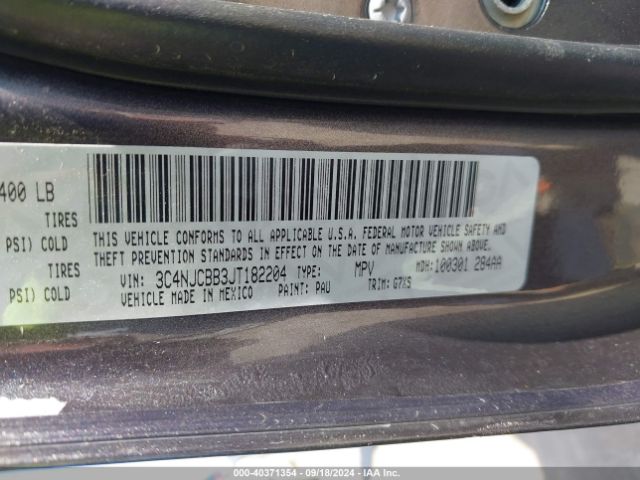 3C4NJCBB3JT182204 Jeep Compass Latitude Fwd