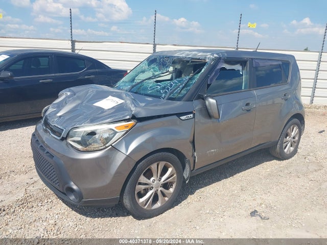 KIA SOUL + 2015 KNDJP3A57F7222997 Image 2
