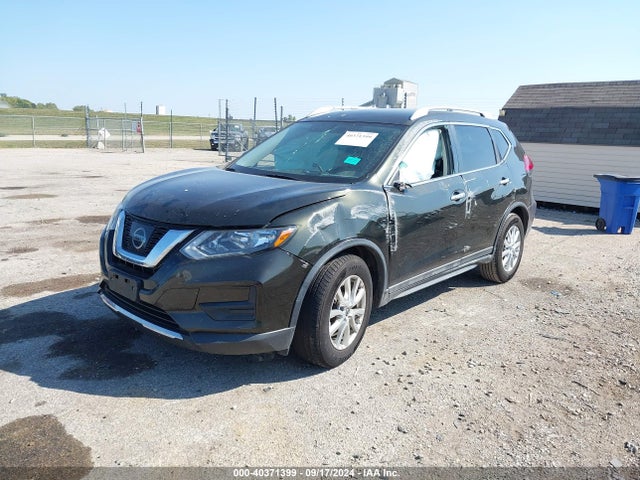 Nissan ROGUE SV 2017 5N1AT2MT4HC857424 Image 2