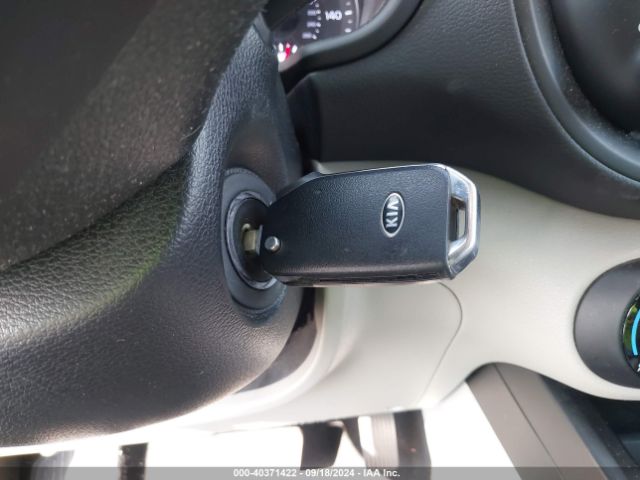 KNDJ23AU9L7123373 KIA SOUL LX