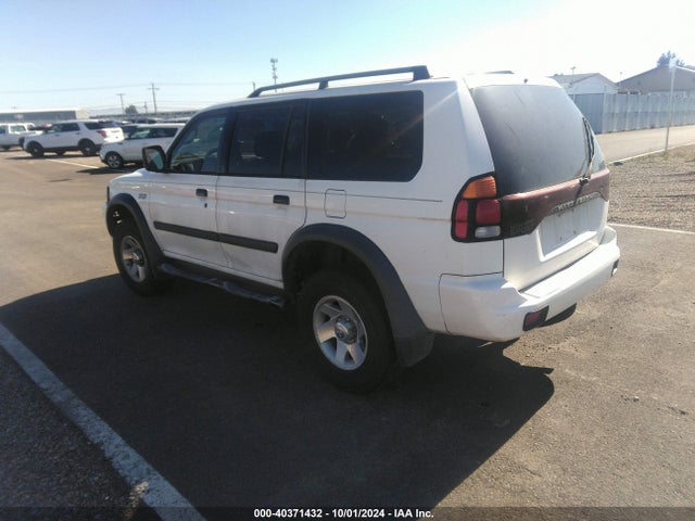 2002 MITSUBISHI MONTERO SPORT JA4LS21H62J064106 Photo 2