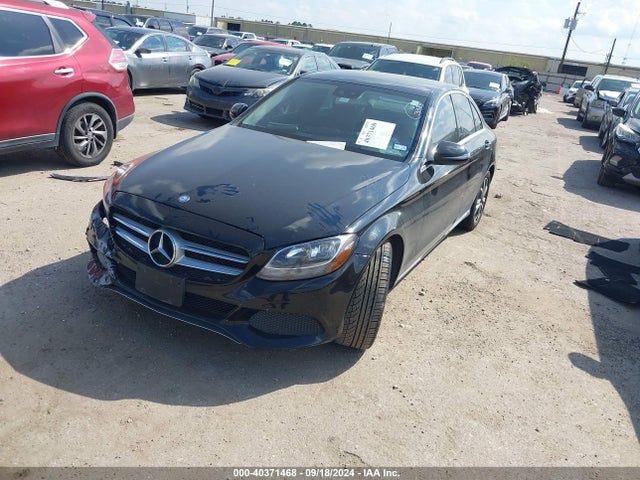 55SWF4JB6GU123389 Mercedes-Benz C 300 Luxury/sport