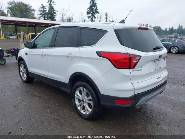 Ford ESCAPE SE 2019 1FMCU9GD2KUB28892 Image 3