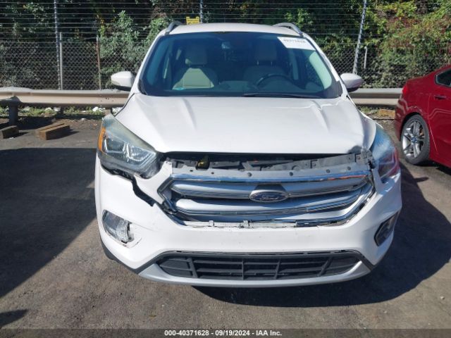 1FMCU0JDXHUD34247 Ford Escape Titanium