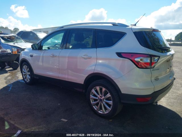 1FMCU0JDXHUD34247 Ford Escape Titanium