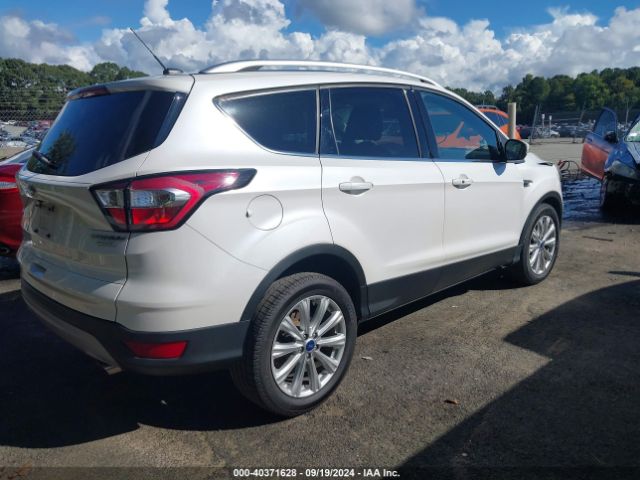 1FMCU0JDXHUD34247 Ford Escape Titanium