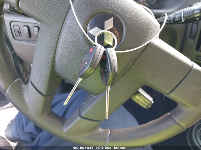 2010 MITSUBISHI ENDEAVOR 4A4JM2AS7AE005052 Photo 10