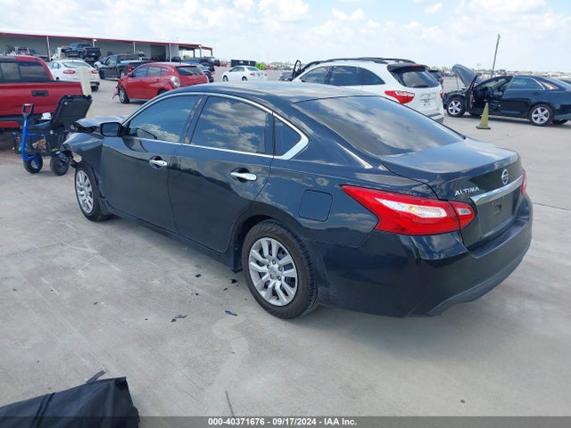 Nissan Altima 2.5 S 2017 1N4AL3AP6HN365702 Image 3