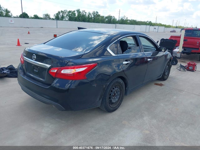 Nissan Altima 2.5 S 2017 1N4AL3AP6HN365702 Image 4