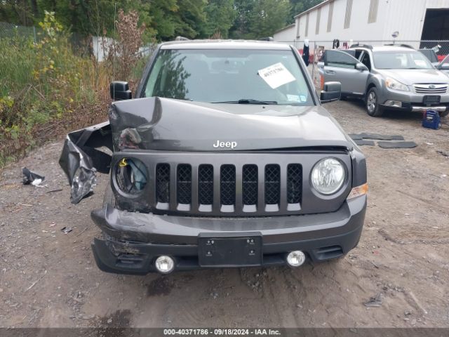 1C4NJPFBXGD749069 Jeep Patriot Latitude