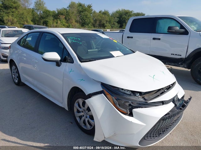 Toyota COROLLA LE 2022 5YFEPMAE7NP357434 zdjęcie główne