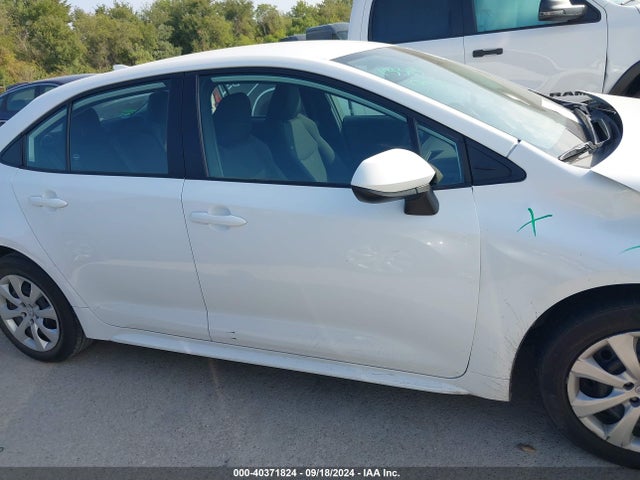 Toyota COROLLA LE 2022 5YFEPMAE7NP357434 Image 13