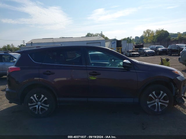 Toyota RAV4 LE 2018 2T3BFREV8JW738254 Image 13