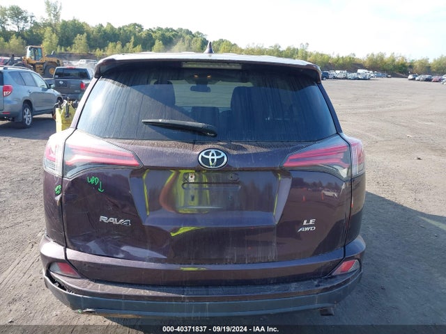 Toyota RAV4 LE 2018 2T3BFREV8JW738254 Image 16