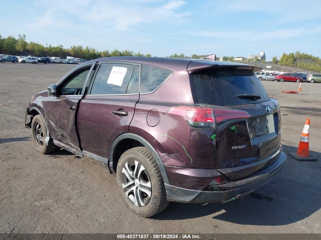 Toyota RAV4 LE 2018 2T3BFREV8JW738254 Image 3