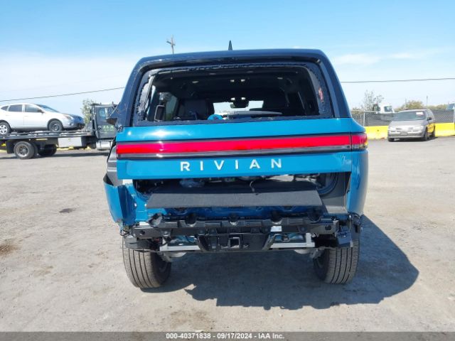 7PDSGABA1PN025608 Rivian R1s Adventure