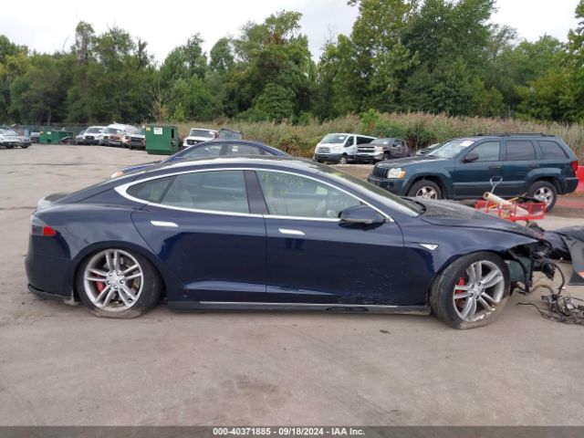 5YJSA1H22EFP66113 Tesla Model S P85d