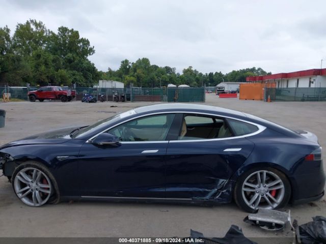 5YJSA1H22EFP66113 Tesla Model S P85d