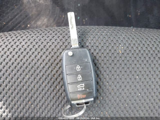 5XXGT4L35KG343035 KIA Optima Lx