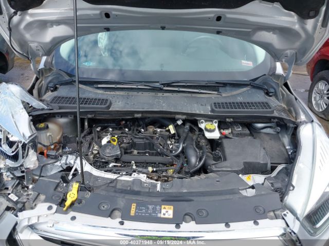 1FMCU9HD5JUA85484 Ford ESCAPE SEL