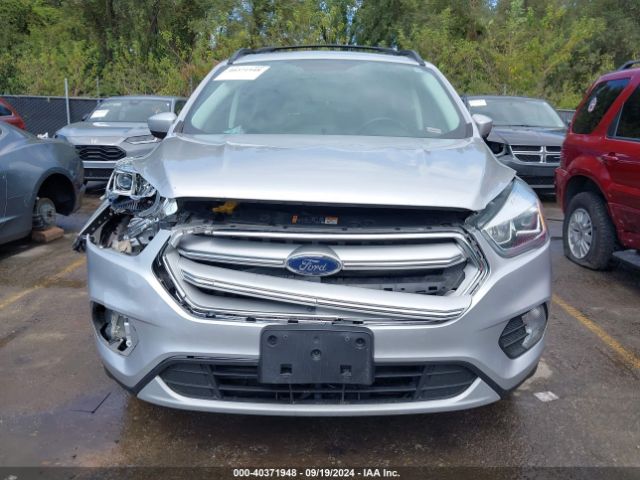 1FMCU9HD5JUA85484 Ford ESCAPE SEL