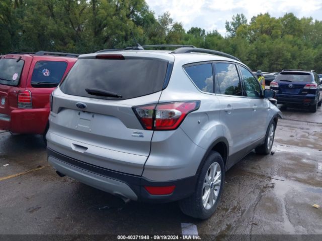 1FMCU9HD5JUA85484 Ford ESCAPE SEL