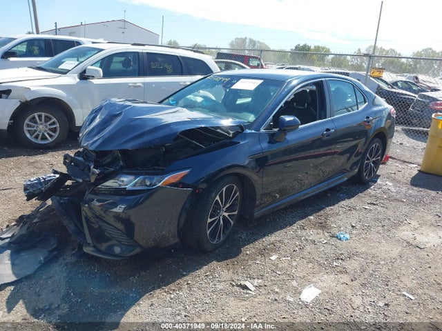 Toyota CAMRY SE 2018 4T1B11HK5JU556635 Image 2