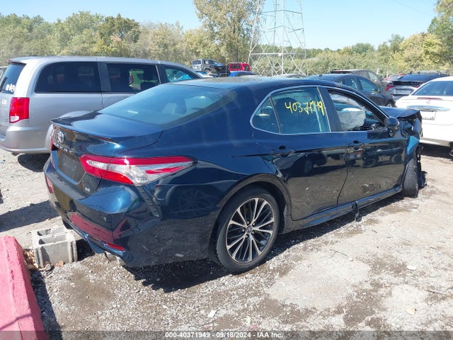 Toyota CAMRY SE 2018 4T1B11HK5JU556635 Image 4