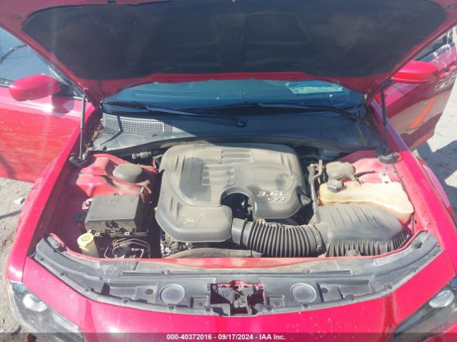 2C3CCABG0FH853981 Chrysler 300 300s