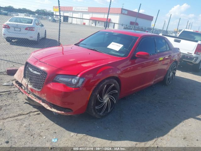 2C3CCABG0FH853981 Chrysler 300 300s