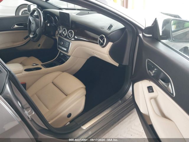 WDDSJ4GB5KN727392 Mercedes-Benz CLA 250 4MATIC