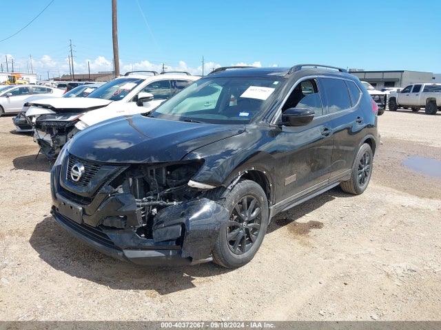 Nissan ROGUE SV 2017 5N1AT2MT6HC757079 Image 2