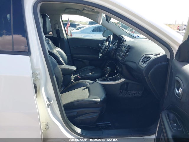 3C4NJCBB5JT248154 Jeep Compass Latitude Fwd
