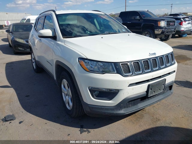 3C4NJCBB5JT248154 Jeep Compass Latitude Fwd