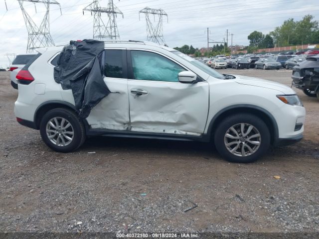 KNMAT2MV9HP604372 Nissan ROGUE SV