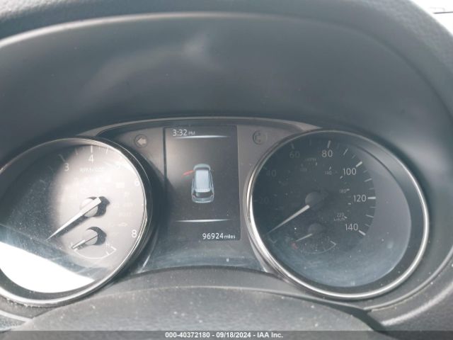 KNMAT2MV9HP604372 Nissan ROGUE SV