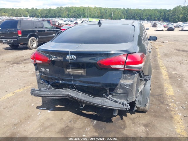 KIA FORTE LX 2018 3KPFK4A78JE244480 Image 16