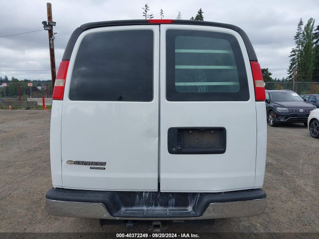 Chevrolet Express 3500 Work Van 2014 1GCZGUCGXE1122997 Image 16