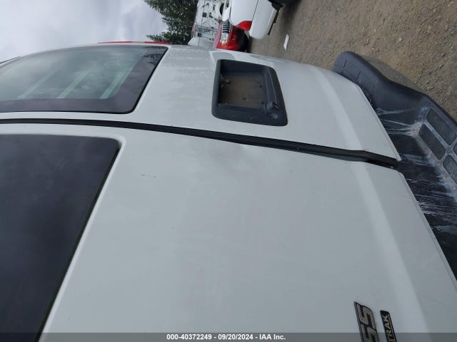 Chevrolet Express 3500 Work Van 2014 1GCZGUCGXE1122997 Image 17