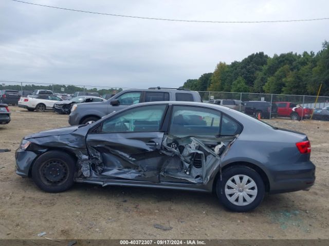 3VW2K7AJXFM315846 Volkswagen Jetta 2.0l S
