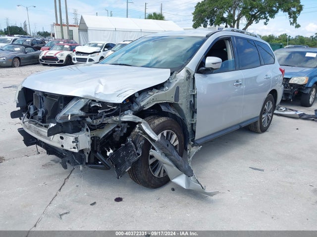 Nissan Pathfinder Sv 2017 5N1DR2MM0HC637184 Image 2