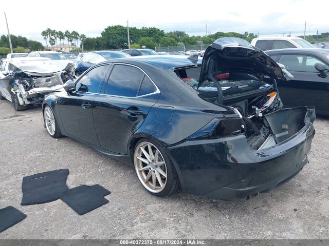 Lexus IS 300 2019 JTHBA1D20K5093369 Image 3