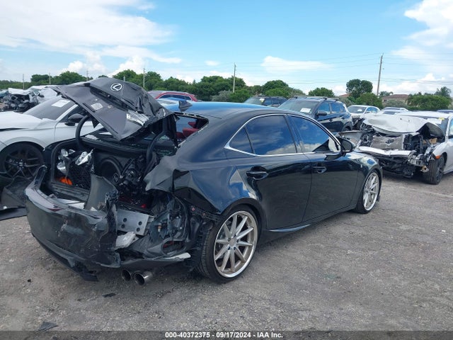 Lexus IS 300 2019 JTHBA1D20K5093369 Image 4