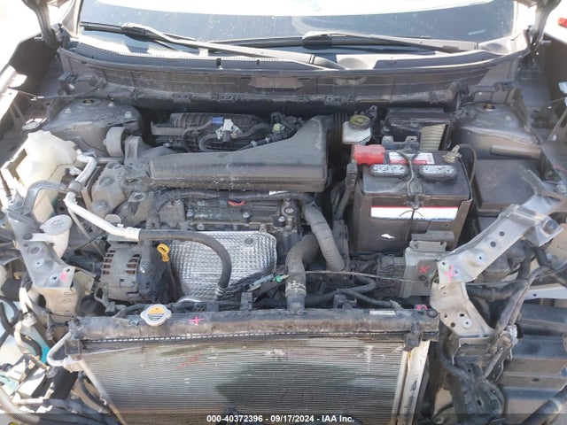 JN8AT2MV7GW135033 Nissan Rogue Sl