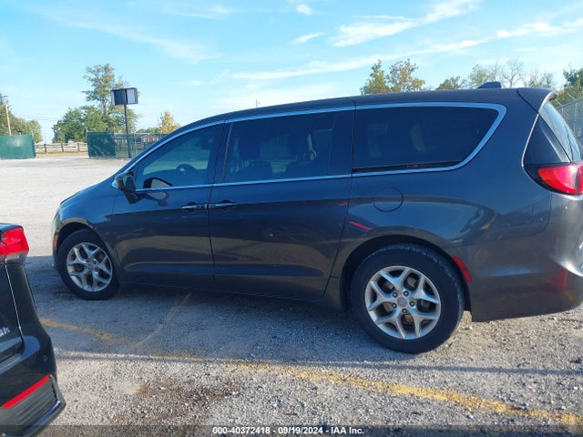 Chrysler Pacifica Touring Plus 2017 2C4RC1BGXHR768388 Image 14