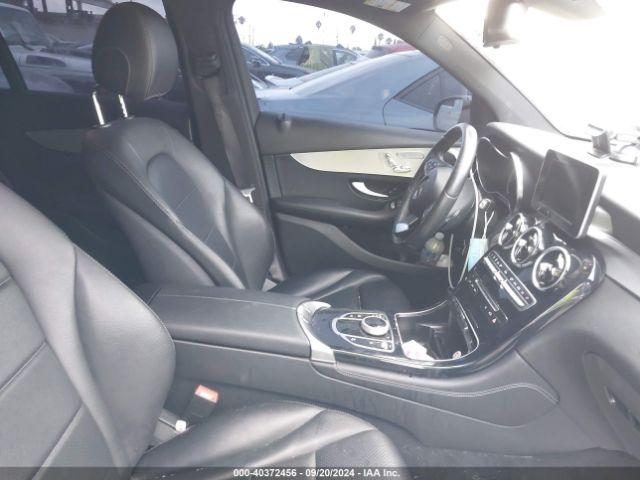 WDC0G4JB2HF140542 Mercedes-Benz GLC 300