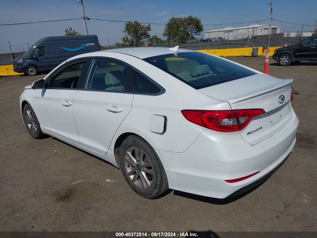 Hyundai SONATA SE 2017 5NPE24AF2HH560367 Image 3