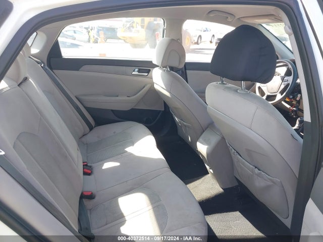 Hyundai SONATA SE 2017 5NPE24AF2HH560367 Image 8